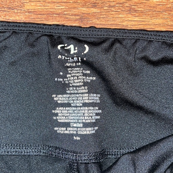 Workout capris. Size Large - Picture 2 of 2